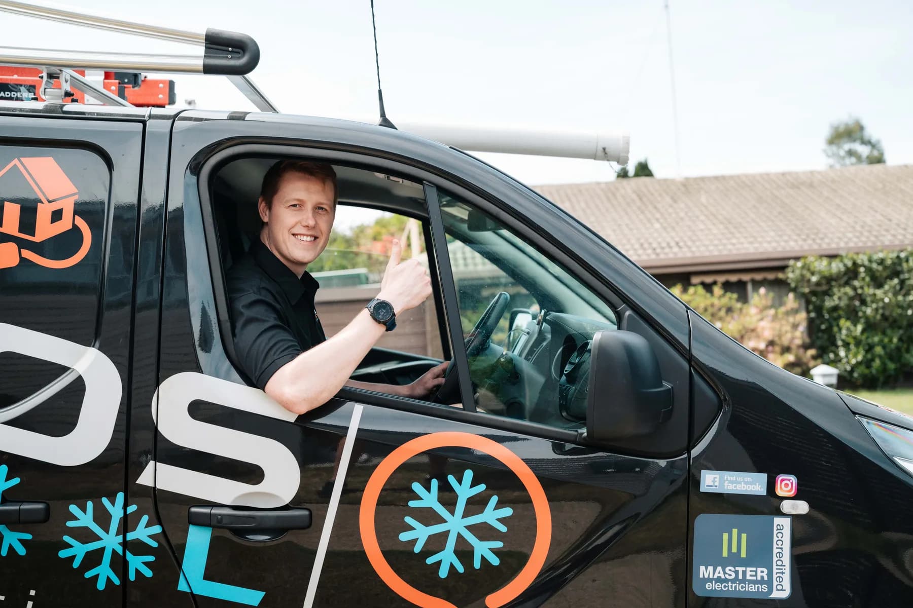 Book a Licensed Electrician Holland Park Residents Trust